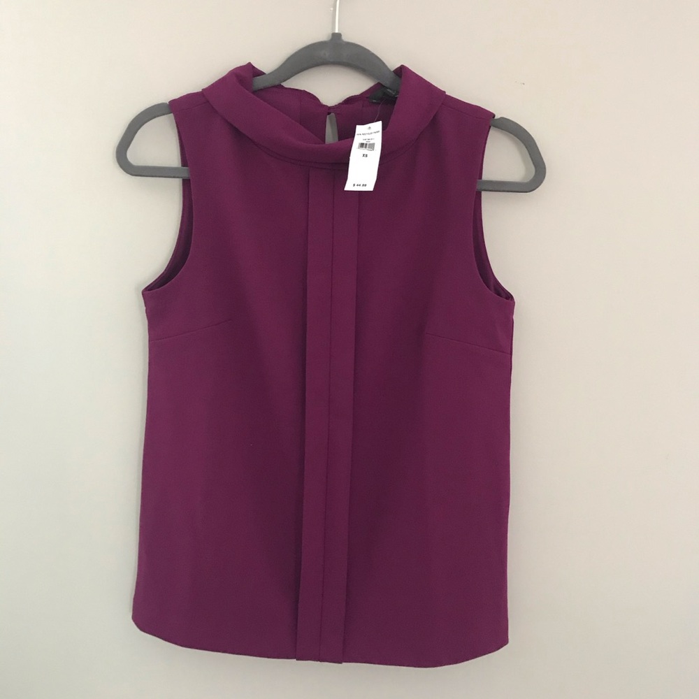Banana Republic size small plum top new with tags